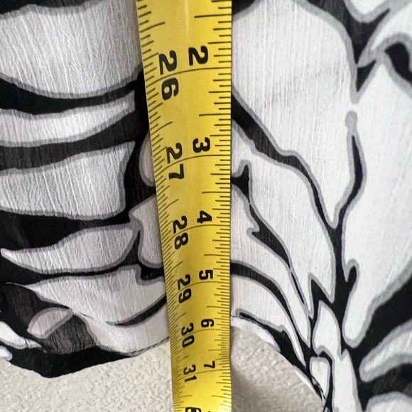 Chico's Black and White Button Down Shirt - Picture 5 of 6